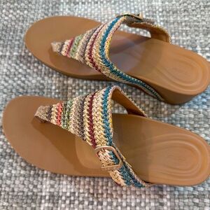 Aetrex “Kate” Woven Orthotic Wedge Thong Sandal